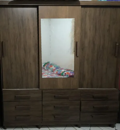 Vendo,NAO ENTREGO E TEM QUE DESMONTAR