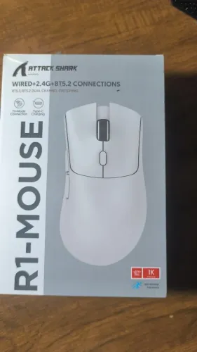 Mouse gamer Attak Shark R1