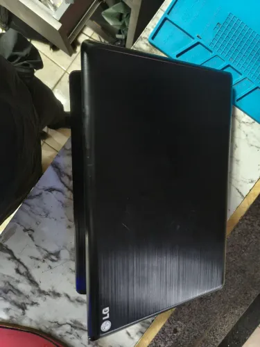 Notebook core i5 8 GB de ram