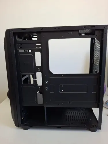 Gabinete Gamer Mancer Ultraflow Mesh com Lateral em Vidro Temperado Preto