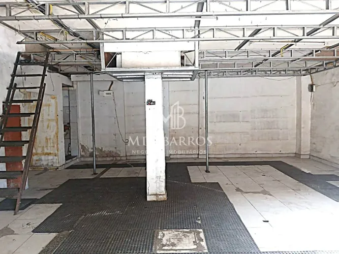 Loja de Esquina para Locação no Centro de Santa Cruz