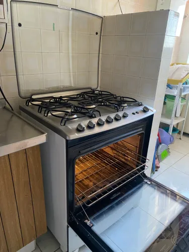 Vendo fogão 5 bocas Eletrolux 500,00