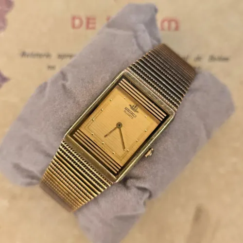 Relógio seiko tank quartz