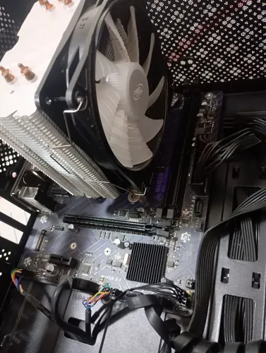 Kit Upgrade AMD Ryzen 5 5500 + Placa Mãe Mancer A520M-DX + Cooler DeepCool