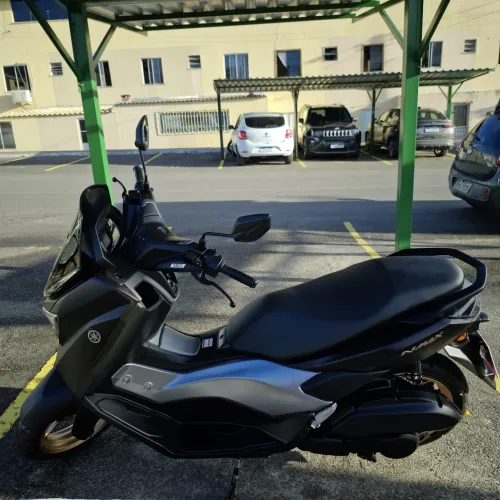 NMAX UNICA DONA