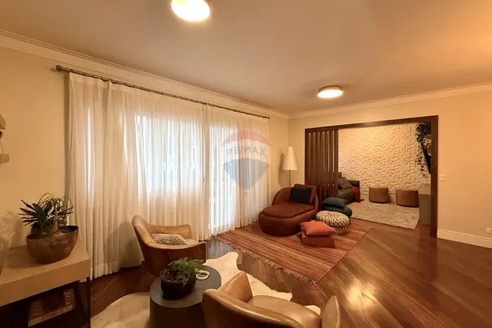 Luxo e Exclusividade no Campo Belo | 155m², 3 Suítes e Condomínio Completo