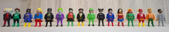 Coleção Completa de bonecos DC Playmobil Kinder OVO