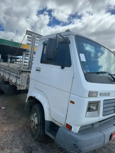 Caminhão Volkswagen 8120 