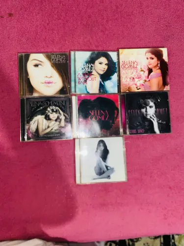 COLEÇÃO SELENA GOMEZ - CDs