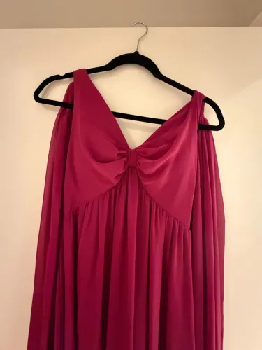 Vestido de festa NUNCA USADO