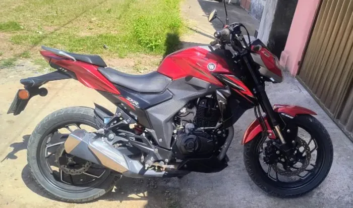 Susuki DR 160