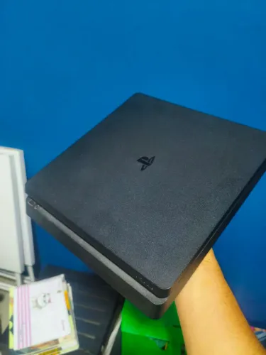 Ps4 slim com defeito.