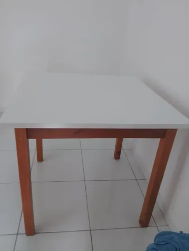 Mesa 4 cadeiras nova