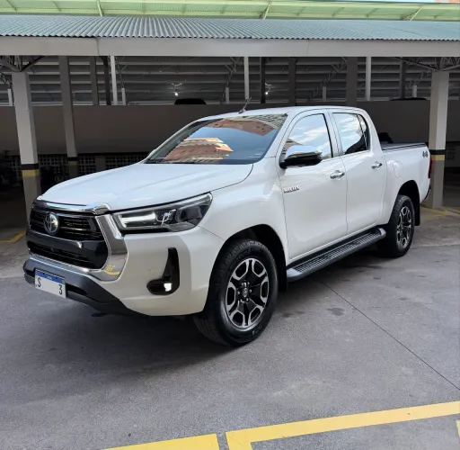 Toyota Hilux CD SRX 4X4 2.8 TDI 16V Diesel Aut. 2024