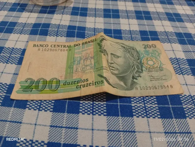 Nota antiga 200 cruzeiros