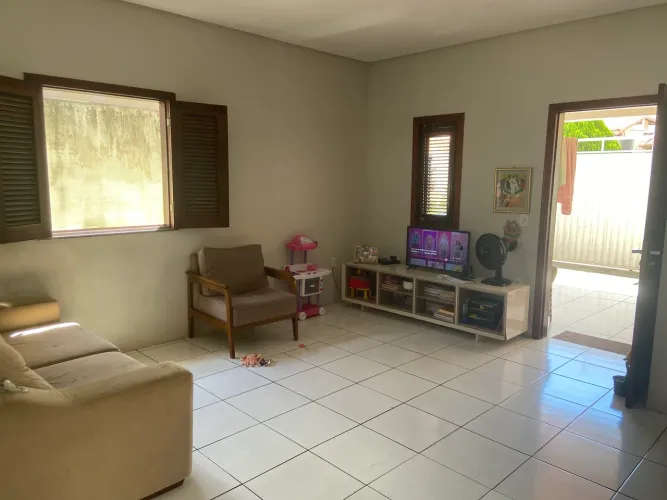 Casa em condomínio fechado com ótima localização em Parnaíba