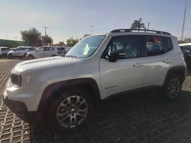 Jeep Renegade Long. T270 1.3 TB 4X2 Flex Aut. 2025