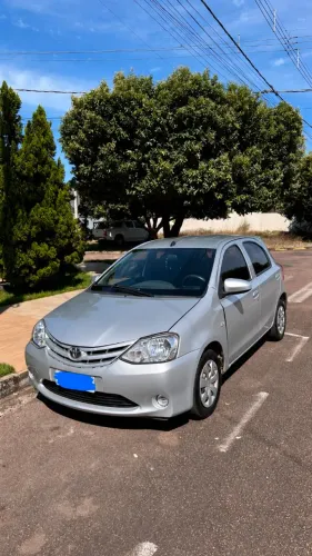 Toyota Etios X 1.3 Flex 16V 5P Mec. 2017