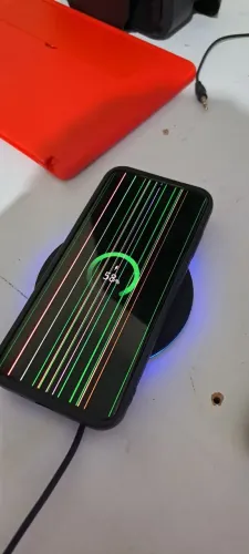 Carregador sem fio de celular