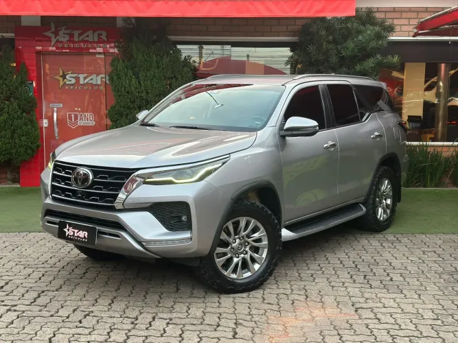 Toyota Hilux SW4 SRX 4X4 2.8 TDI 16V Dies. Aut. 2022