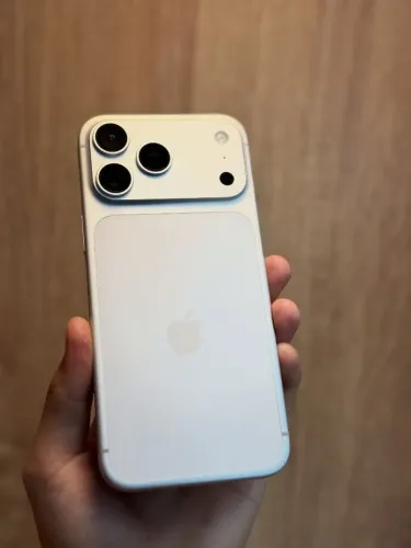 17 pro Max veio da Irlanda não pega chip só no wifi