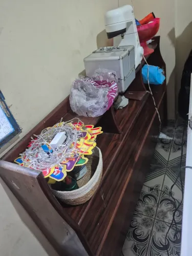 Vendo cama de madeira 