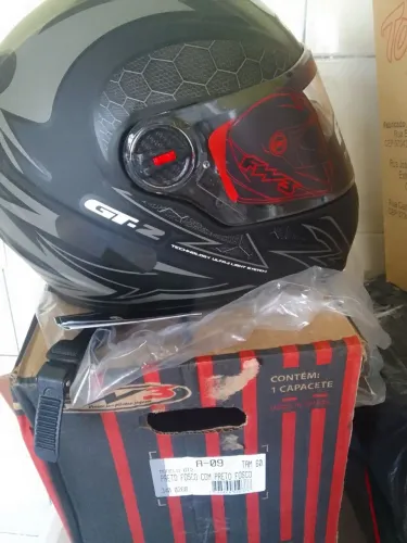Capacete modelo GT2 Tam 60
