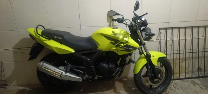 ? Moto à Venda - Ótima Oportunidade! 49.518 km Rodados