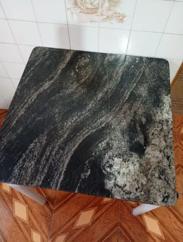 Vendo tampa de granito