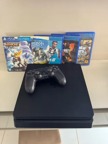 PlayStation 4 slim