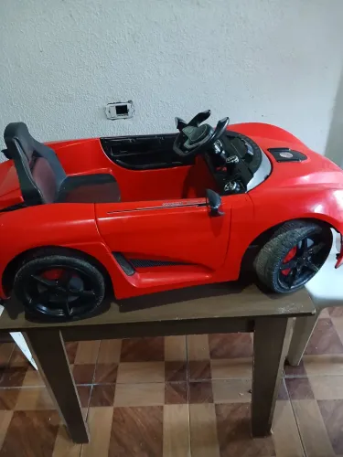 Carro elétrico infantil 