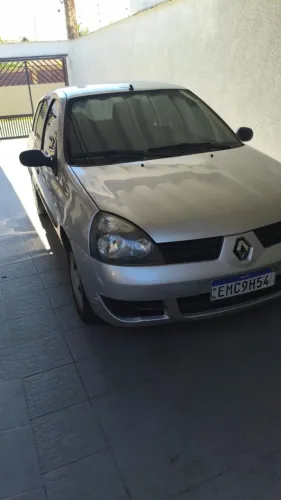 Renault Clio Campus Hi-flex 1.0 16V 3P 2010