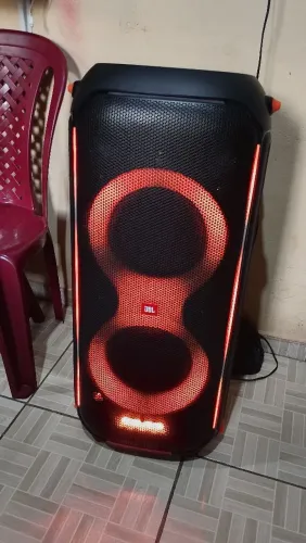 JBL 710