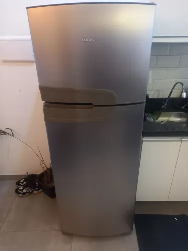 Vendo alguns móveis e eletrodomésticos