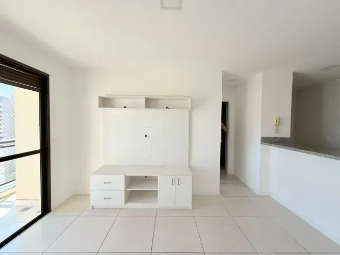 Imóvel para aluguel possui 48 metros quadrados com 1 quarto em Granbery - Juiz de Fora - M