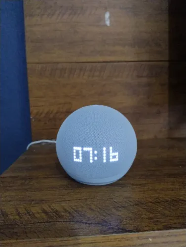 Amazon Echo Dot 5ª Geração com Relógio - Estado de Nova!