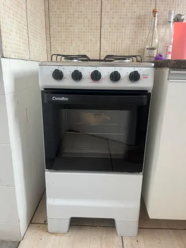 Fogão Esmaltec - 500,00