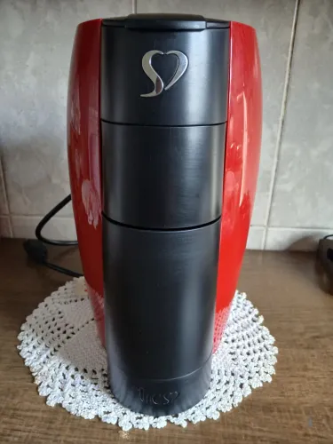 Vendo máquina de café 3 corações.