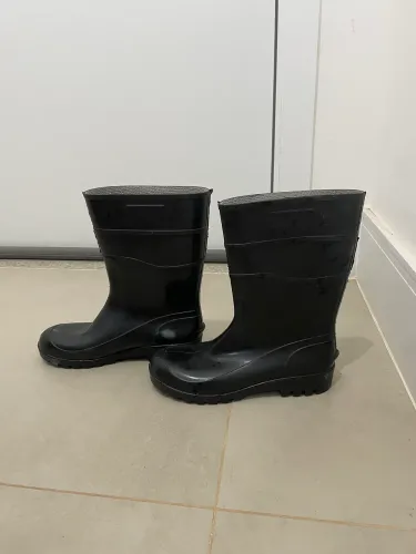 Bota de Borracha nr. 35