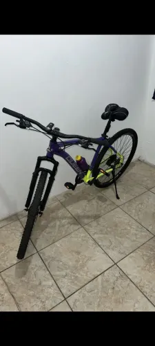 Vende-se bicicleta nova