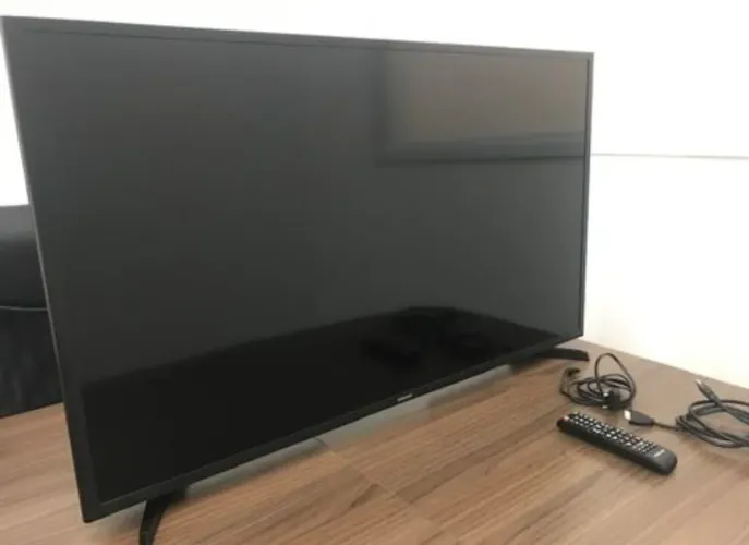 Tv smart 43 Samsung em perfeito estado