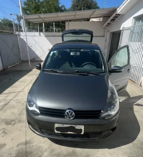 Volkswagen Fox 1.0 MI Total Flex 8V 5P 2014
