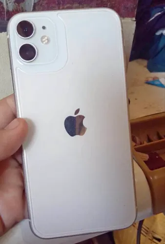 iPhone 11 128 giga todo original somente aparelho não tem caixa nem nota