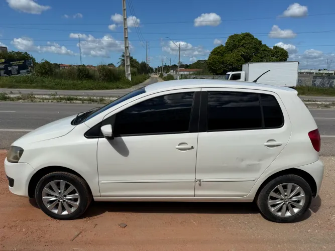 Volkswagen Fox 1.0 MI Total Flex 8V 3P 2011