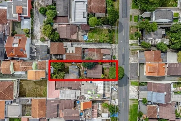Terreno à Venda em Santa Felicidade