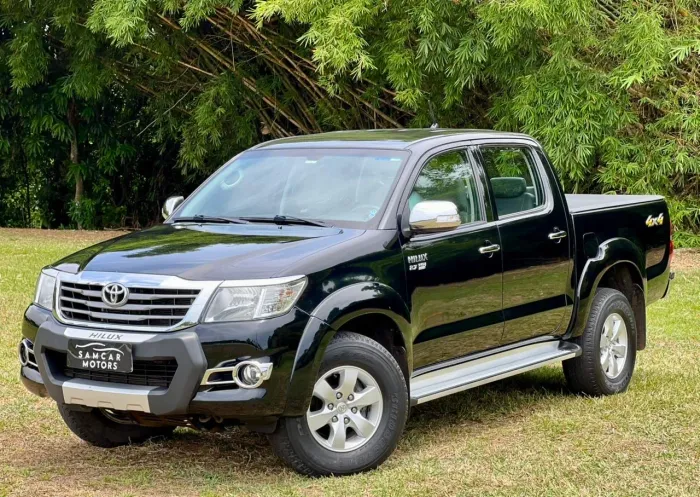 Toyota Hilux CD SRV 4X4 2.7 Flex 16V Aut. 2015