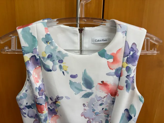 Vestido Calvin Klein elegante