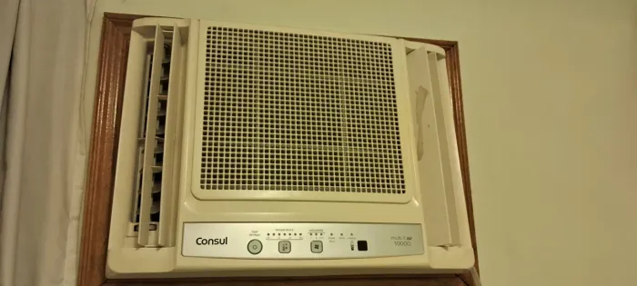 Ar-condicionado e aquecedor Consul 10000 Btus 220V