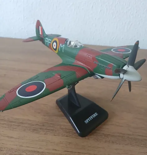 Miniatura Avião Spitfire