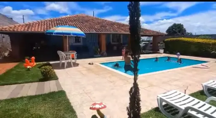 casa com piscina em atibaia